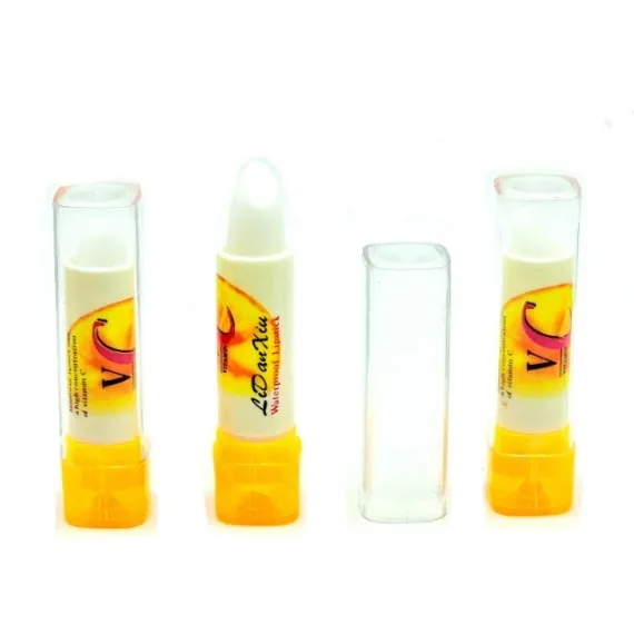 Strugurel de Buze cu Vitamina C Hidratant Reparare si Luminozitate