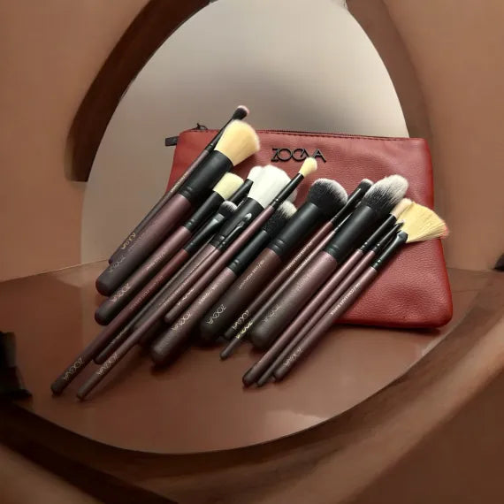 Set Pensule Fard 18 Bucati Machiaj Profesional Aplicare Precisa