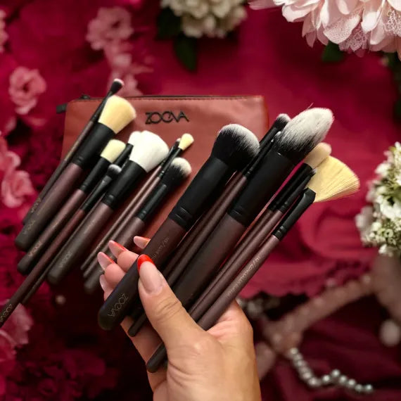 Set Pensule Fard 18 Bucati Machiaj Profesional Aplicare Precisa