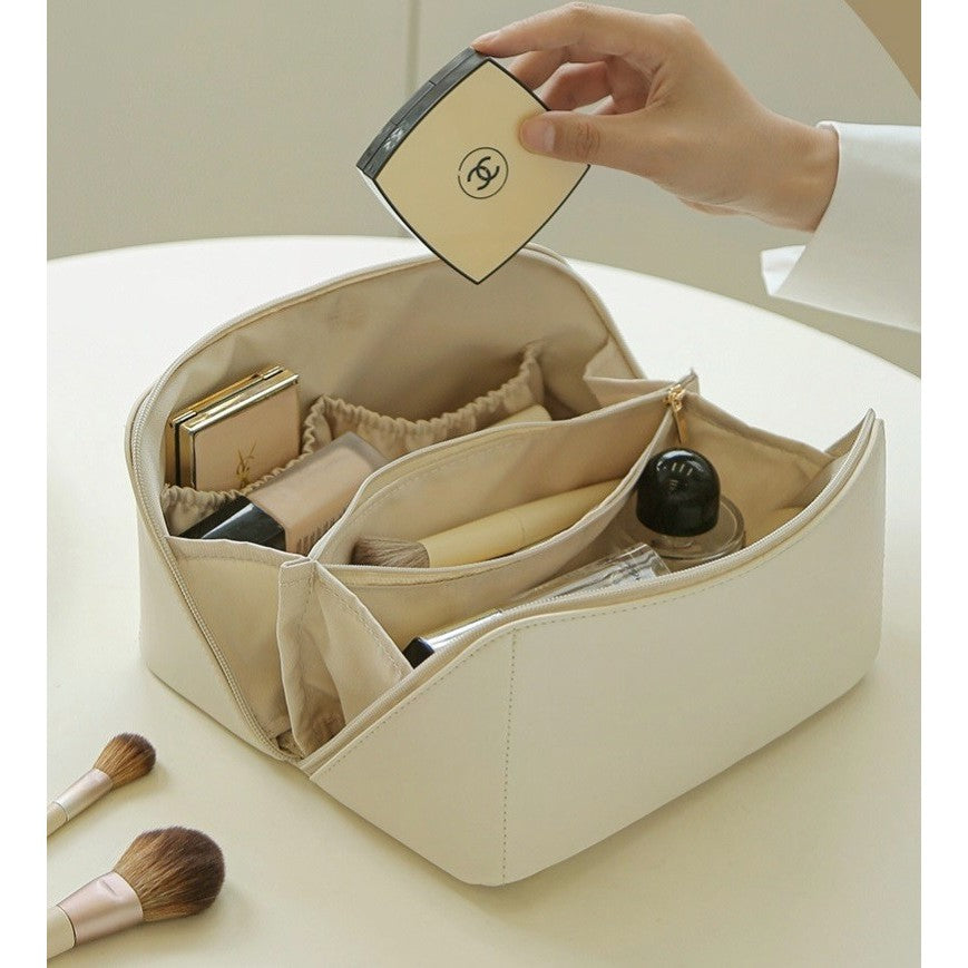 Geanta de Calatorie Belvia, Pentru Cosmetice, Portabila, Impermeabila, din Piele Ecologica, Compartimente Multiple, cu Fermoar, 23 x 11.5 x 10.5 cm, Crem